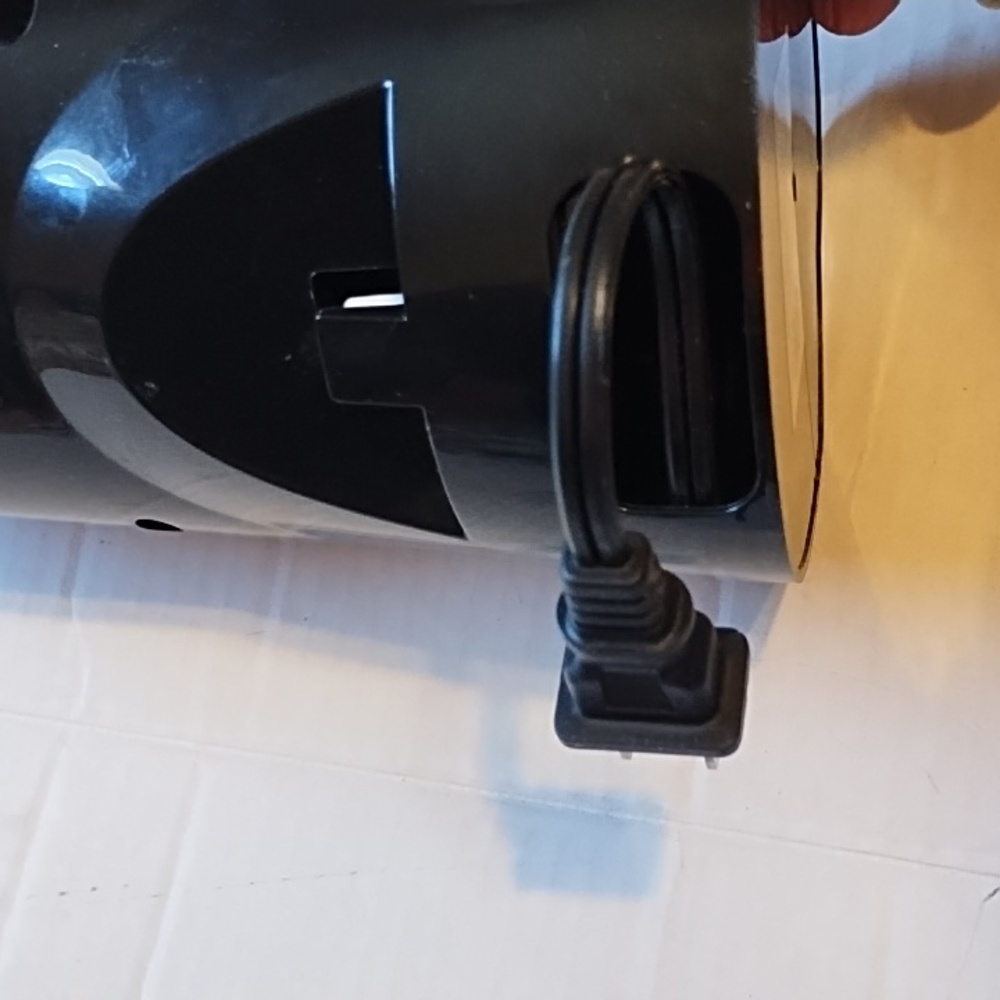 Bella Black Electric Can Opener - Picture 8 of 8
